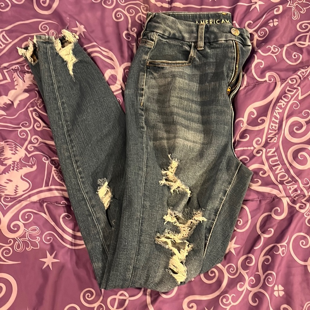 Ripped American eagle Super High Rise Jeggings